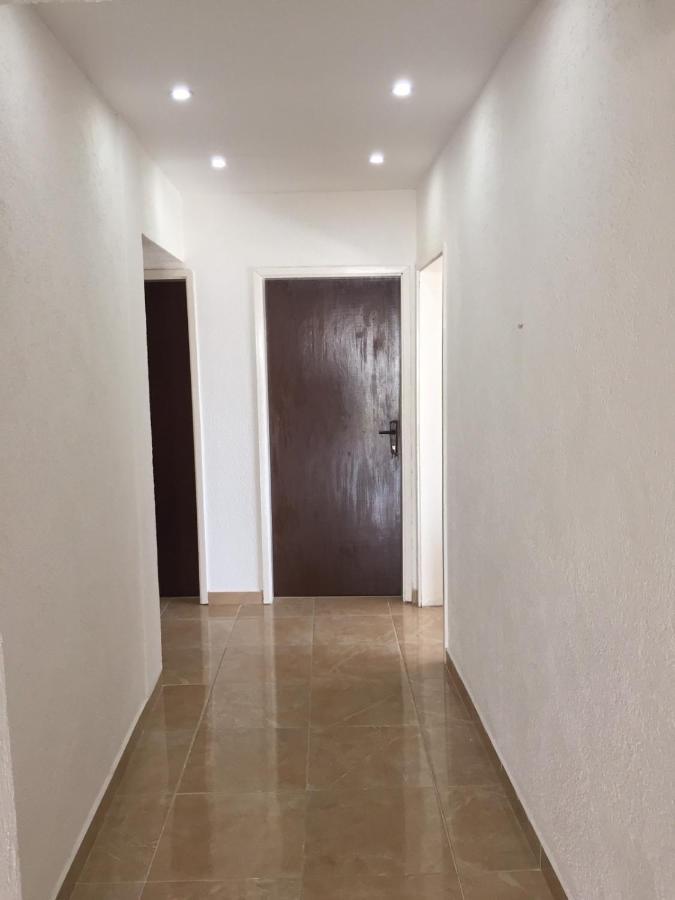 Em Apartments 울친 외부 사진