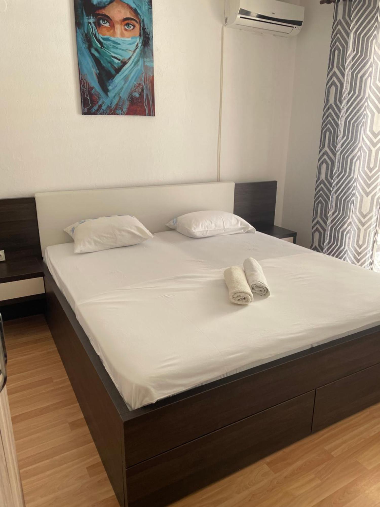 Em Apartments 울친 외부 사진